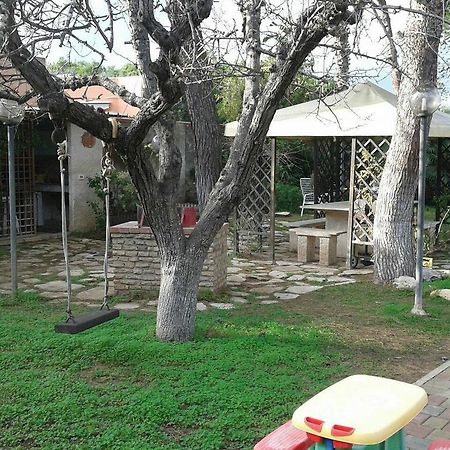 Casina Delle Arti Bed & Breakfast Сан Каталдо Екстериор снимка